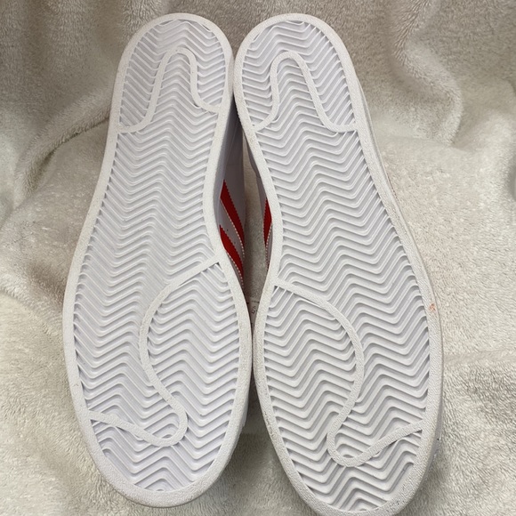 NWT Adidas Superstar Shoes Originals Sneakers Cloud White and Vivid Red - Size 9 - Picture 5 of 10
